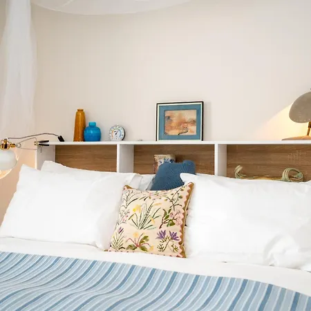 Number 39, Town Centre - Adults Only Вилла